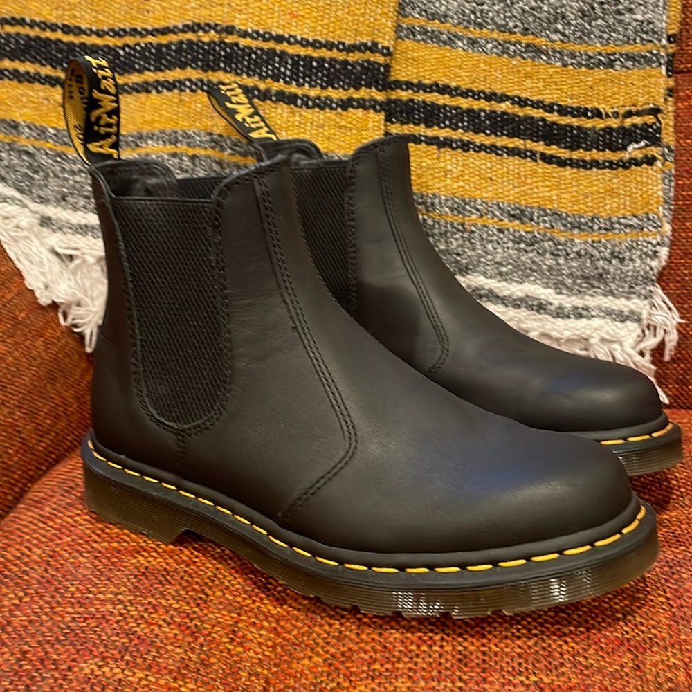 Dr. Martens Women's 2976 Chelsea Boot Black Nappa US Size 8 with Box